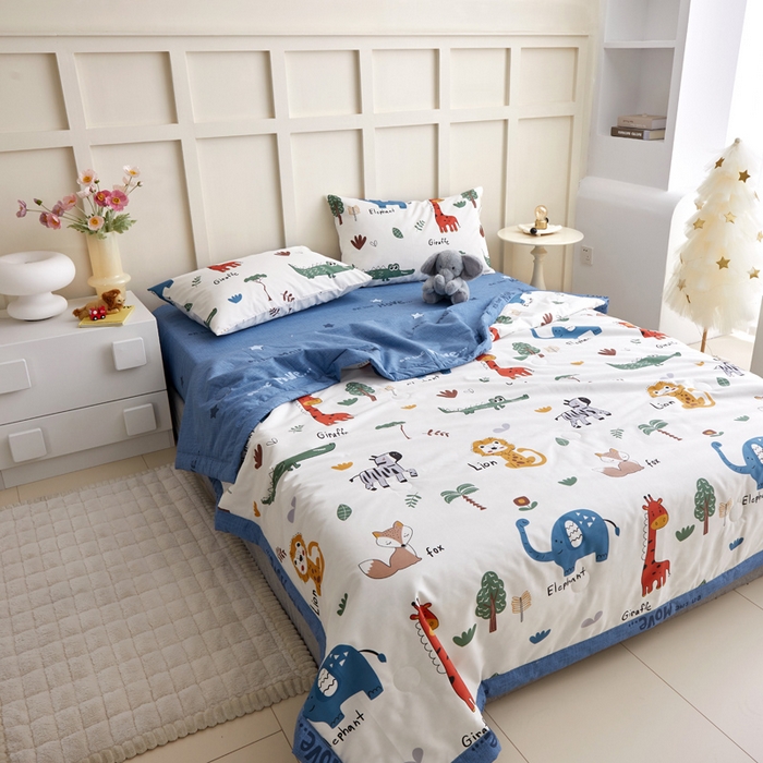 91家纺网 家纺一手货源 找家纺 怡家居 2024新款全棉印花手包边夏被四件套 森林王国