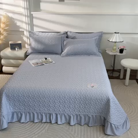 91家纺网 家纺一手货源 找家纺 佳梦家纺 2024新款花边天丝床盖三件套 冰雪绸天丝-浅灰色
