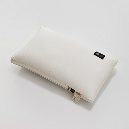 91家纺网 家纺一手货源 找家纺 境月 2024新款A类亲肤柔软简约枕头鎏金梦系列—舒适款 鎏金梦立体舒适枕