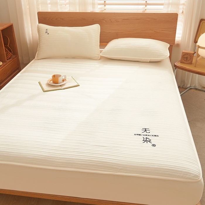 91家纺网 家纺一手货源 找家纺 鹿辉家居（原吉欧力） 2024新款无染刺绣夹棉床笠 无染奶白