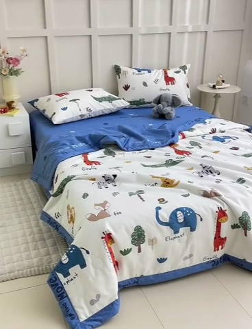 91家纺网 家纺一手货源 找家纺 怡家居 2024新款全棉印花手包边夏被四件套 森林王国