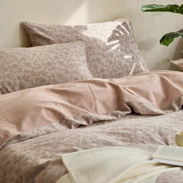 91家纺网 家纺一手货源 找家纺 原研家居 2024新款水洗棉提花系列四件套 繁花-咖