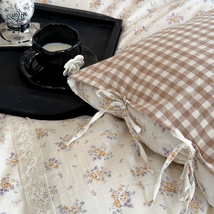 91家纺网 家纺一手货源 找家纺 旷野 2024双层纱碎花蕾丝拼接款四件套--柏林花事 柏林花事-奶咖