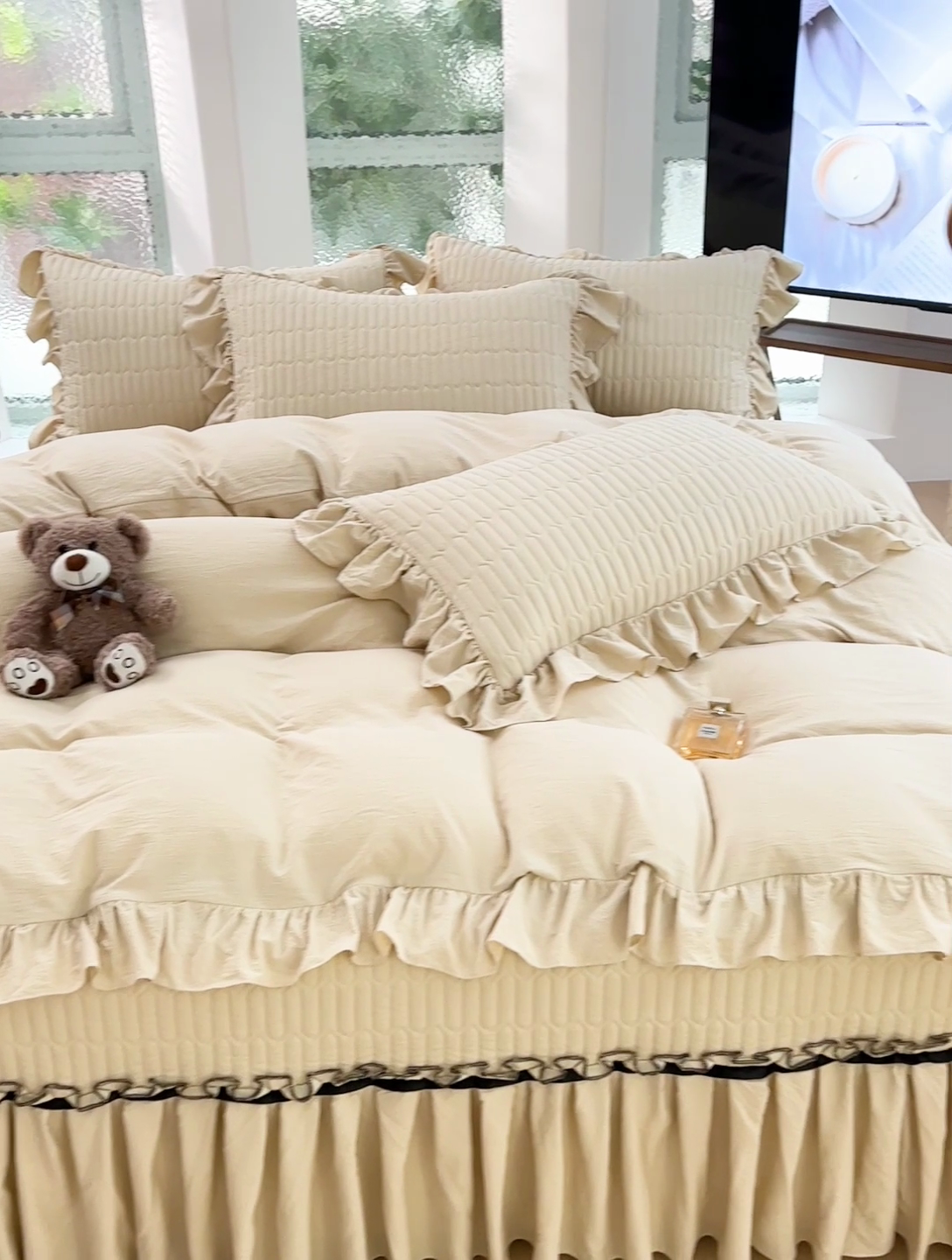 91家纺网 家纺一手货源 找家纺 言熙居家纺 2024新款亲肤床盖四件套-浪漫之约 浪漫之约卡其