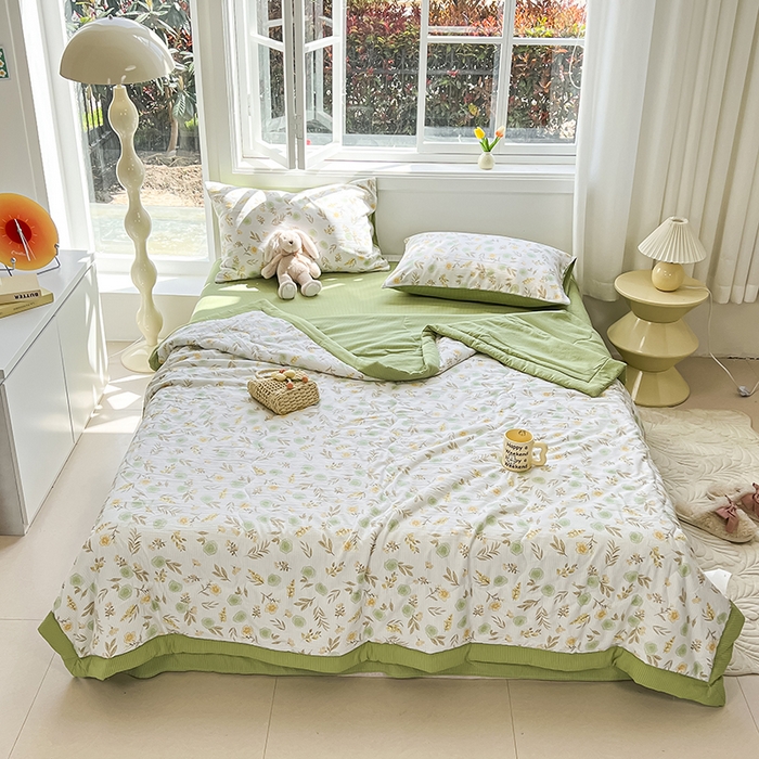 91家纺网 家纺一手货源 找家纺 安哆啦家纺 2024新款A类泡泡棉印花夏被四件套 春意盎然