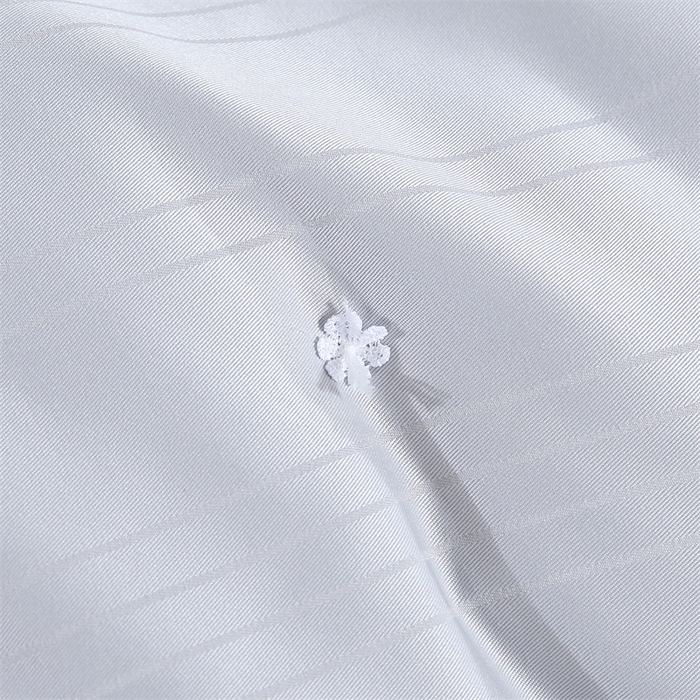 91家纺网 家纺一手货源 找家纺 恒鑫家纺 2025新款蚕丝被 灰色