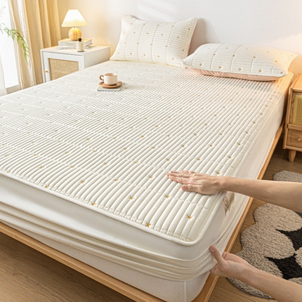 91家纺网 家纺一手货源 找家纺 （总）鑫钰 新款刺绣防水床笠床垫保护罩床罩-星愿