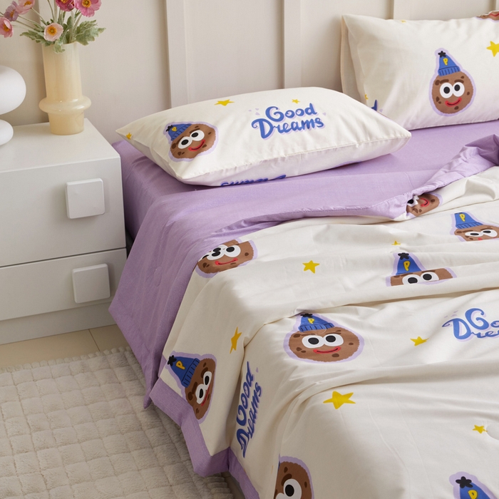 91家纺网 家纺一手货源 找家纺 怡家居 2024新款全棉印花手包边夏被四件套 微笑曲奇