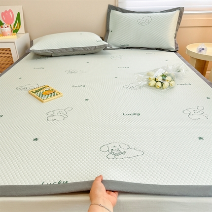 91家纺网 家纺一手货源 找家纺 （总）柒月家居 2024新款PE凉感豆豆复合款凉席套件