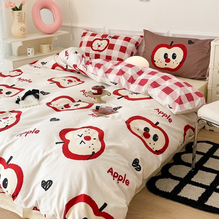 91家纺网 家纺一手货源 找家纺 昔可家纺 2024新款全棉卡通大版印花四件套 苹果笑脸