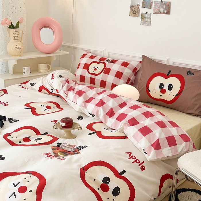 91家纺网 家纺一手货源 找家纺 昔可家纺 2024新款全棉卡通大版印花四件套 苹果笑脸