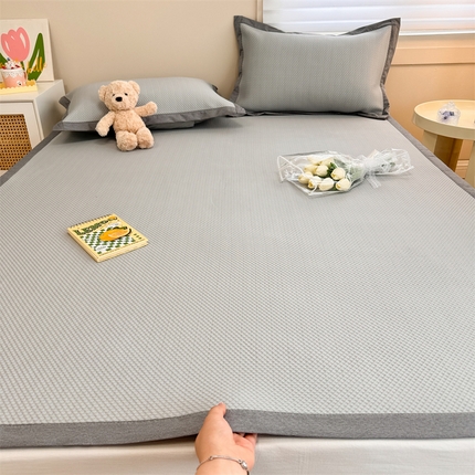 91家纺网 家纺一手货源 找家纺 （总）柒月家居 2024新款PE凉感豆豆复合款凉席套件