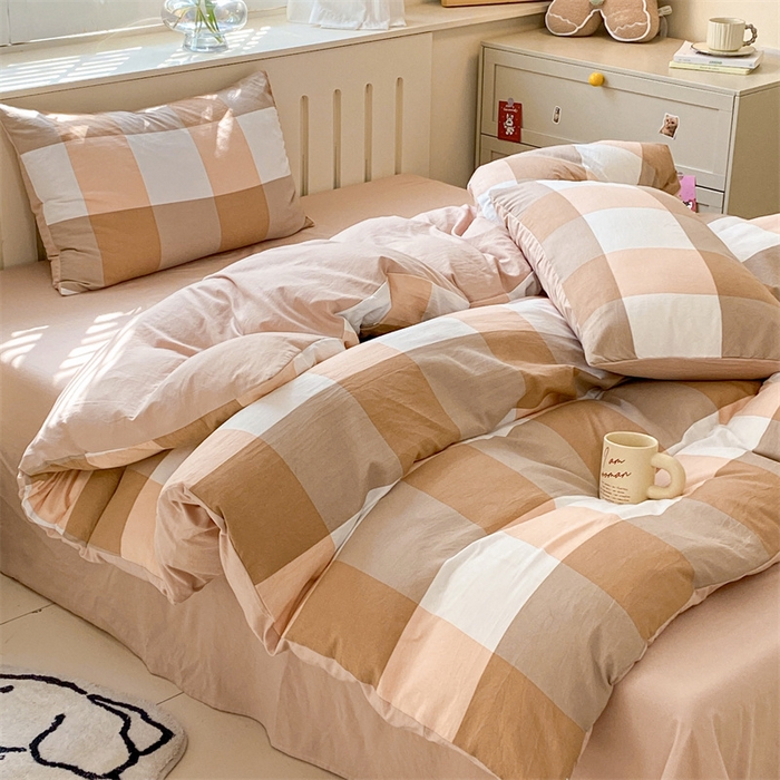 91家纺网 家纺一手货源 找家纺 盛秋家纺 2025新款亲肤格子水洗棉四件套 咖大格+奶茶