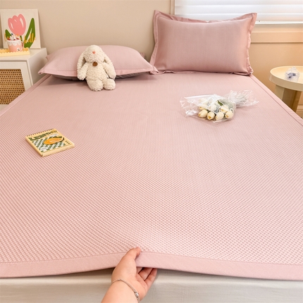 91家纺网 家纺一手货源 找家纺 （总）柒月家居 2024新款PE凉感豆豆复合款凉席套件