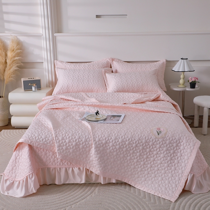 91家纺网 家纺一手货源 找家纺 佳梦家纺 2024新款花边天丝床盖三件套 冰雪绸天丝-浅玉色