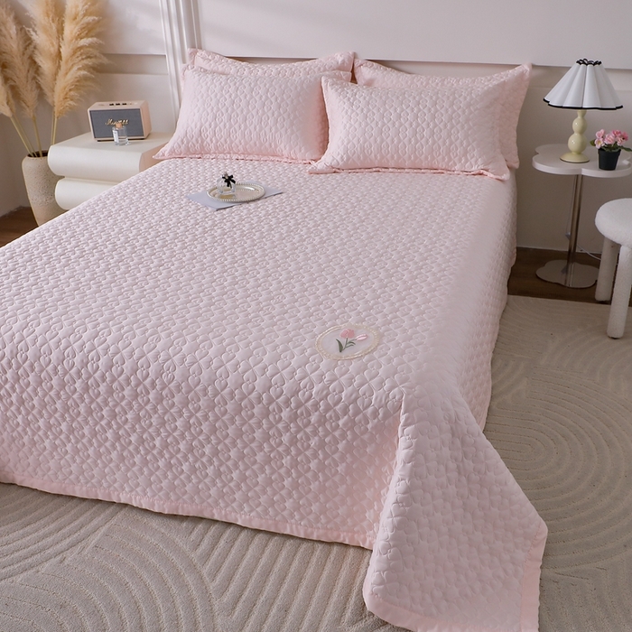 91家纺网 家纺一手货源 找家纺 佳梦家纺 2024新款花边天丝床盖三件套 冰雪绸天丝-浅玉色