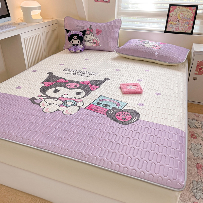 91家纺网 家纺一手货源 找家纺 金爱家 2024款三丽鸥乳胶凉席床笠款 相机库洛米