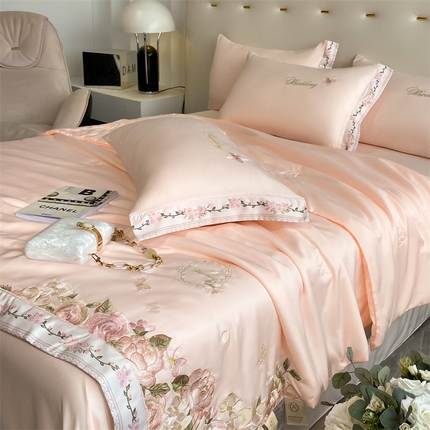 91家纺网 家纺一手货源 找家纺 （总）2024新款燕窝蛋白刺绣A类雪莲天丝数码边夏被四件套