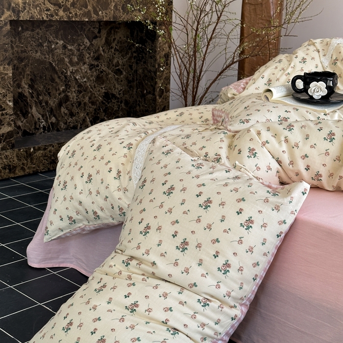 91家纺网 家纺一手货源 找家纺 旷野 2024双层纱碎花蕾丝拼接款四件套--柏林花事 柏林花事-粉