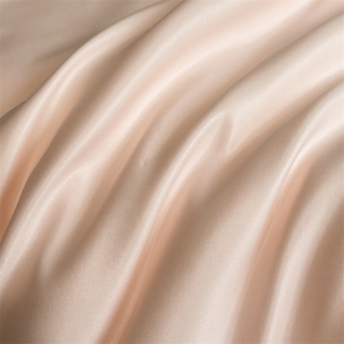 91家纺网 家纺一手货源 找家纺 2024新款燕窝蛋白刺绣A类雪莲天丝数码边夏被四件套 粉色