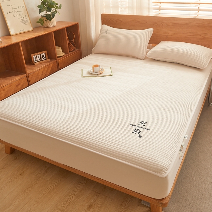 91家纺网 家纺一手货源 找家纺 鹿辉家居（原吉欧力） 2024新款无染刺绣夹棉床笠 无染卡其