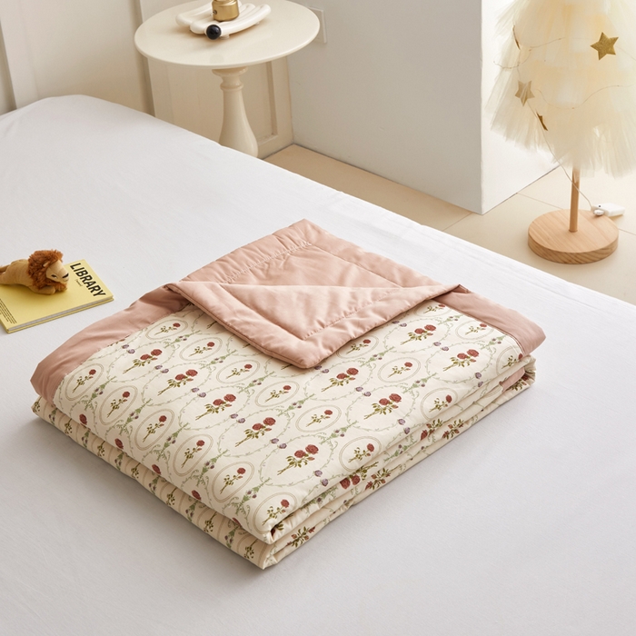 91家纺网 家纺一手货源 找家纺 怡家居 2024新款全棉印花手包边夏被四件套 沁恬