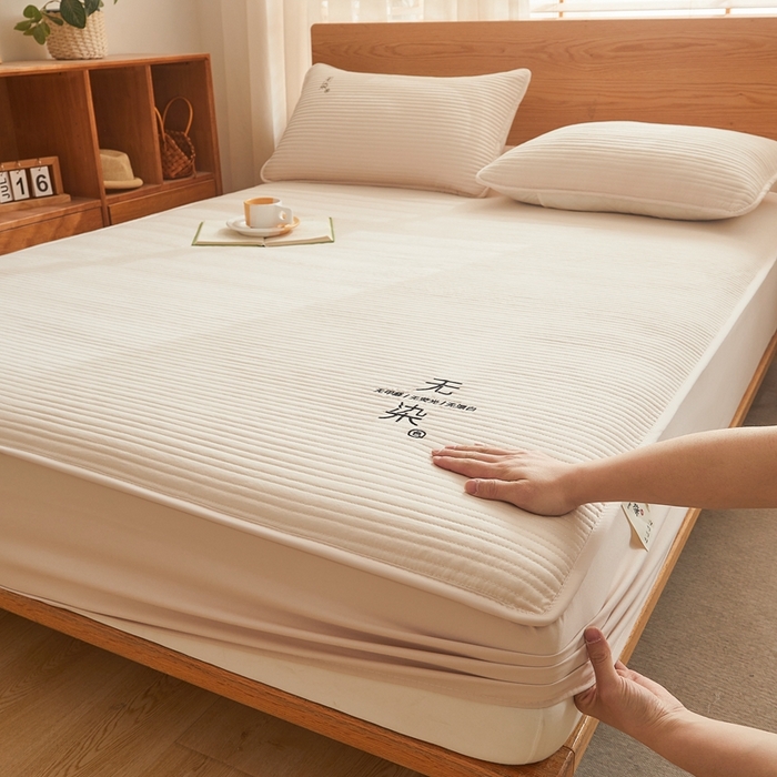 91家纺网 家纺一手货源 找家纺 鹿辉家居（原吉欧力） 2024新款无染刺绣夹棉床笠 无染卡其