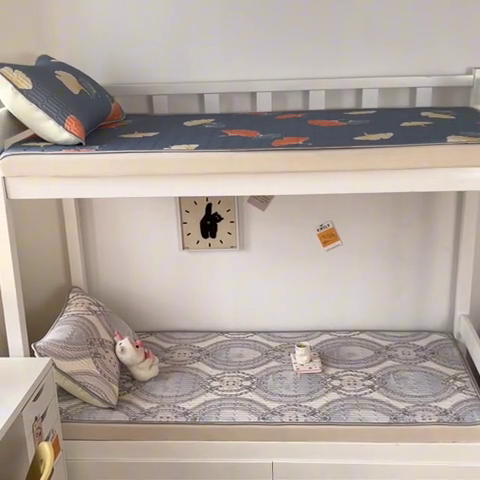 91家纺网 家纺一手货源 找家纺 东宇床垫 2025新款A类凉感丝乳胶学生凉席 北欧风情