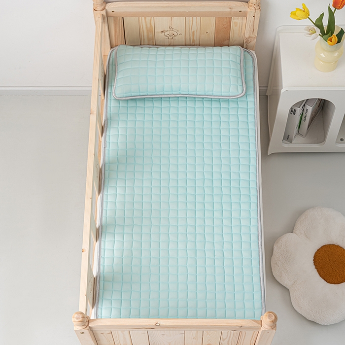 91家纺网 家纺一手货源 找家纺 吾诺家居 2024新款冰嘟嘟儿童硅胶凉席 浅兰