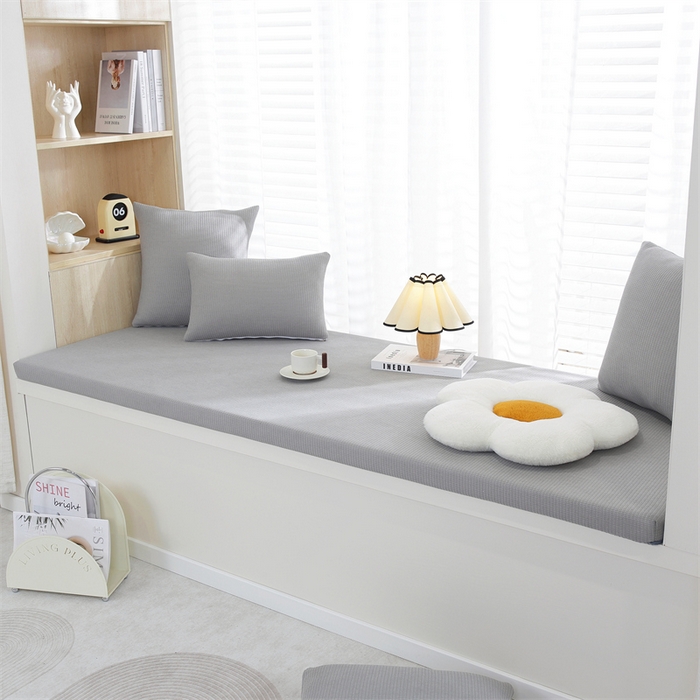 91家纺网 家纺一手货源 找家纺 共鸣沙发垫  2024新款5cm厚50D玉米粒绒回形格海绵飘窗垫 玉米粒绒灰色