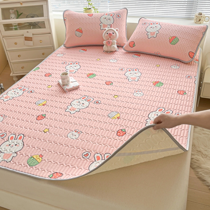 91家纺网 家纺一手货源 找家纺 东宇床垫 2025新款A类凉感丝乳胶成人凉席 仔仔兔