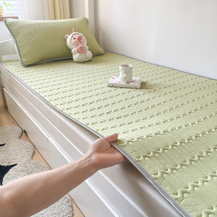 91家纺网 家纺一手货源 找家纺 （总）东宇床垫 2025新款A类凉感丝乳胶学生凉席