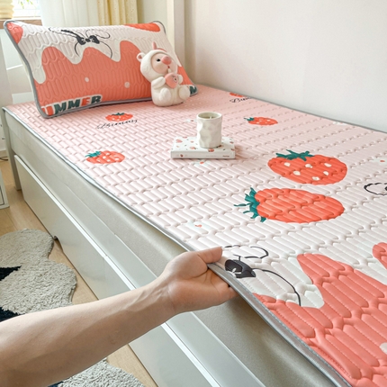 91家纺网 家纺一手货源 找家纺 （总）东宇床垫 2025新款A类凉感丝乳胶学生凉席