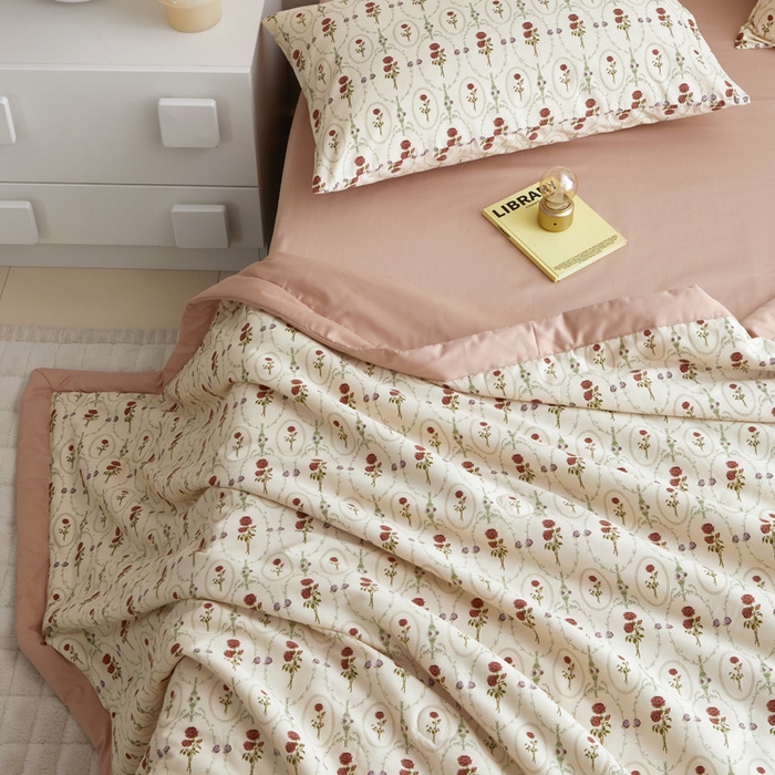 91家纺网 家纺一手货源 找家纺 怡家居 2024新款全棉印花手包边夏被四件套 沁恬