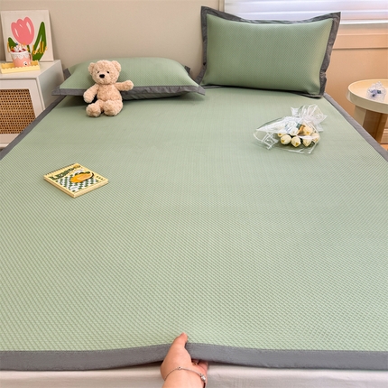 91家纺网 家纺一手货源 找家纺 （总）柒月家居 2024新款PE凉感豆豆复合款凉席套件