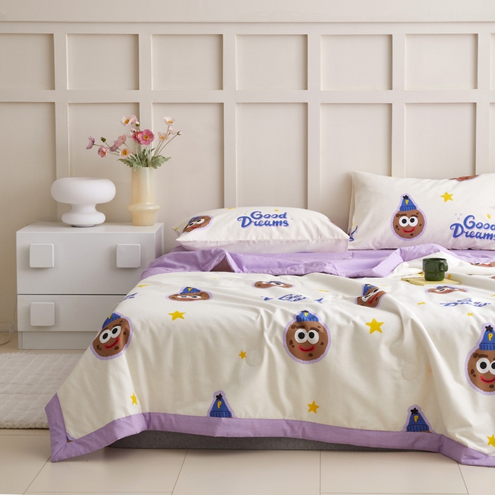 91家纺网 家纺一手货源 找家纺 怡家居 2024新款全棉印花手包边夏被四件套 微笑曲奇