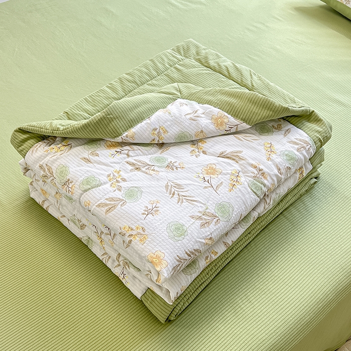 91家纺网 家纺一手货源 找家纺 安哆啦家纺 2024新款A类泡泡棉印花夏被四件套 春意盎然