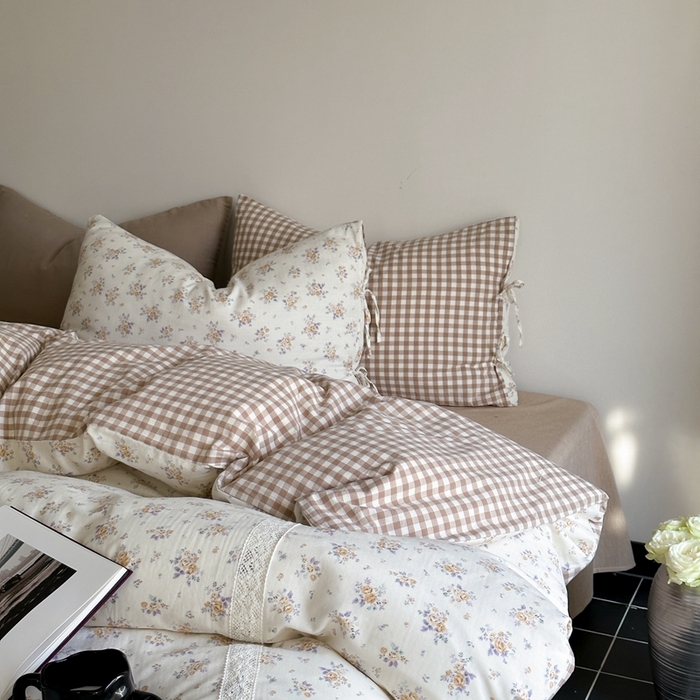 91家纺网 家纺一手货源 找家纺 旷野 2024双层纱碎花蕾丝拼接款四件套--柏林花事 柏林花事-奶咖