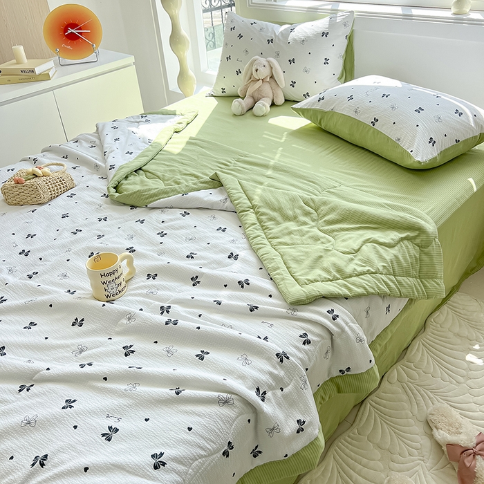 91家纺网 家纺一手货源 找家纺 安哆啦家纺 2024新款A类泡泡棉印花夏被四件套 蝴蝶结