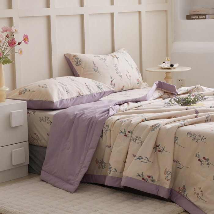 91家纺网 家纺一手货源 找家纺 怡家居 2024新款全棉印花手包边夏被四件套 紫藤