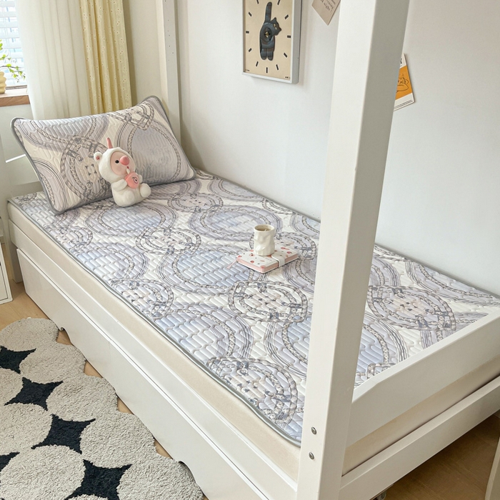 91家纺网 家纺一手货源 找家纺 东宇床垫 2025新款A类凉感丝乳胶学生凉席 北欧风情