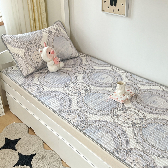 91家纺网 家纺一手货源 找家纺 东宇床垫 2025新款A类凉感丝乳胶学生凉席 北欧风情