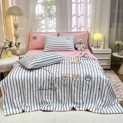 91家纺网 家纺一手货源 找家纺 经年 2025新款水洗真丝夏被好伙伴系列 好伙伴-灰玉夏被