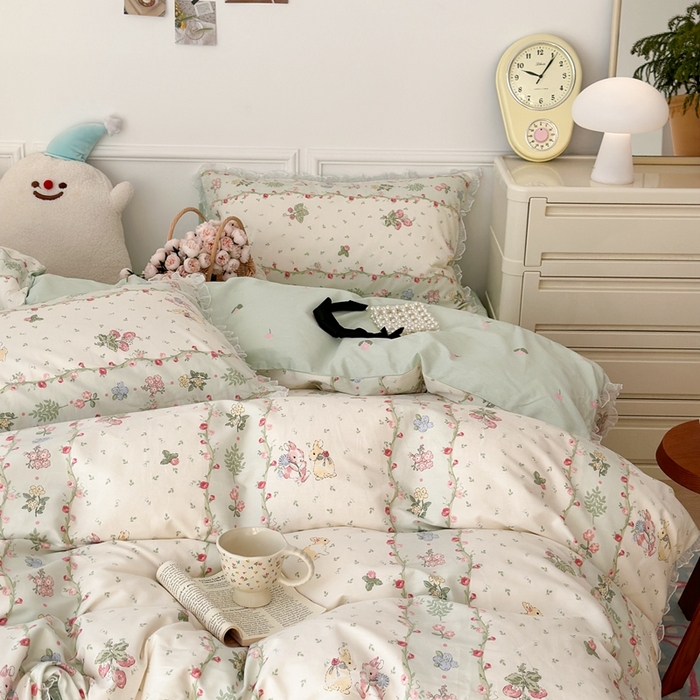 91家纺网 家纺一手货源 找家纺 昔可家纺 2024新款全棉仙仙雪纺纱花边四件套 草莓小兔