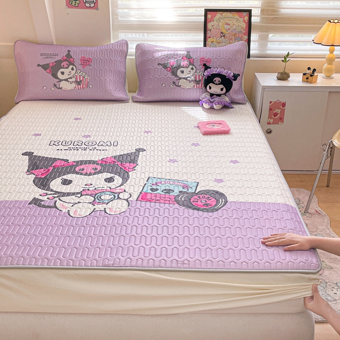 91家纺网 家纺一手货源 找家纺 金爱家 2024款三丽鸥乳胶凉席床笠款 相机库洛米