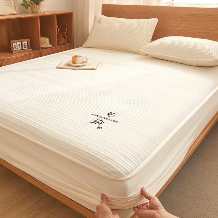 91家纺网 家纺一手货源 找家纺 鹿辉家居（原吉欧力） 2024新款无染刺绣夹棉床笠 无染奶白