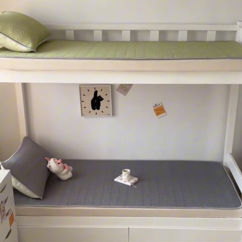 91家纺网 家纺一手货源 找家纺 东宇床垫 2025新款A类凉感丝乳胶学生凉席 冰山灰