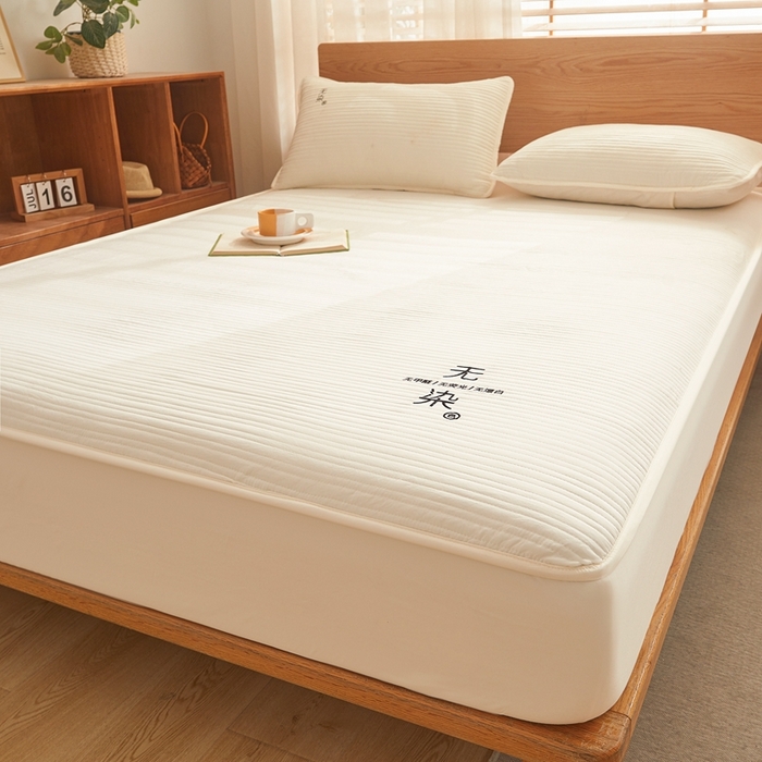 91家纺网 家纺一手货源 找家纺 鹿辉家居（原吉欧力） 2024新款无染刺绣夹棉床笠 无染奶白