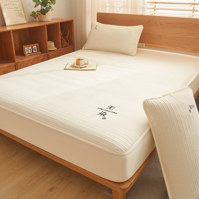 91家纺网 家纺一手货源 找家纺 鹿辉家居（原吉欧力） 2024新款无染刺绣夹棉床笠 无染奶白