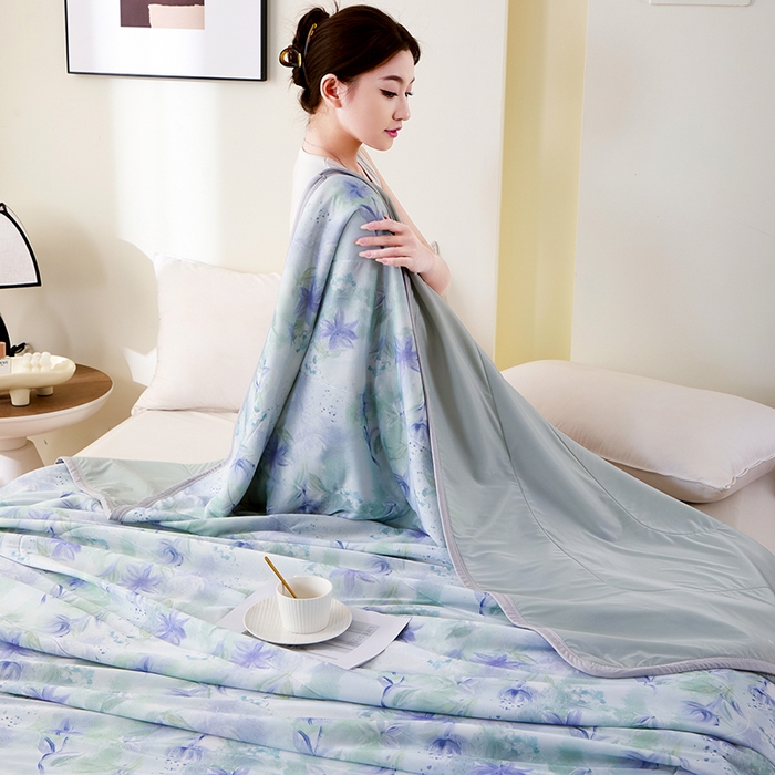 91家纺网 家纺一手货源 找家纺 吾诺家居 2024新款冰嘟嘟微重力硅胶夏被 紫色情缘